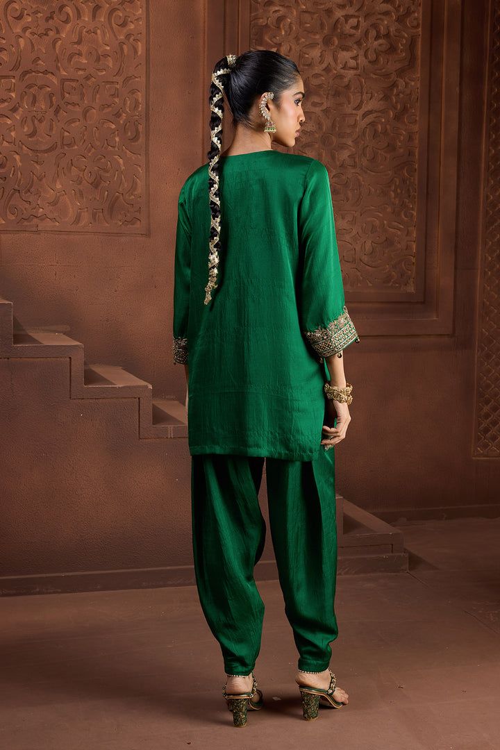 Ratna Jyoti