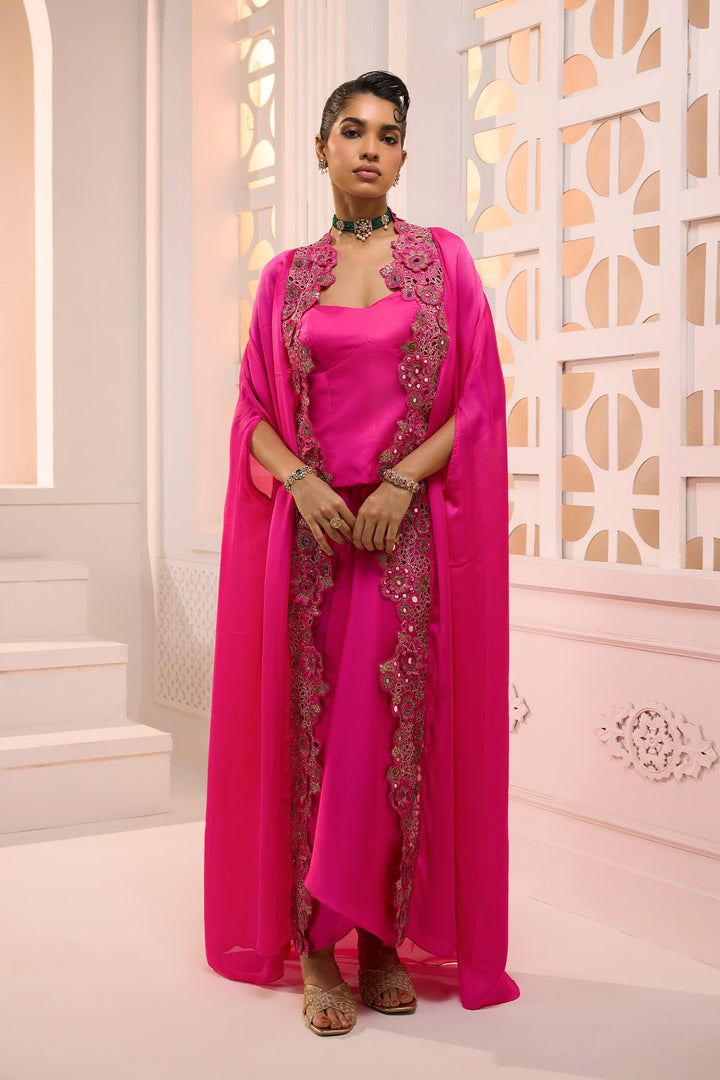 Gulnaar Rani Cape Set